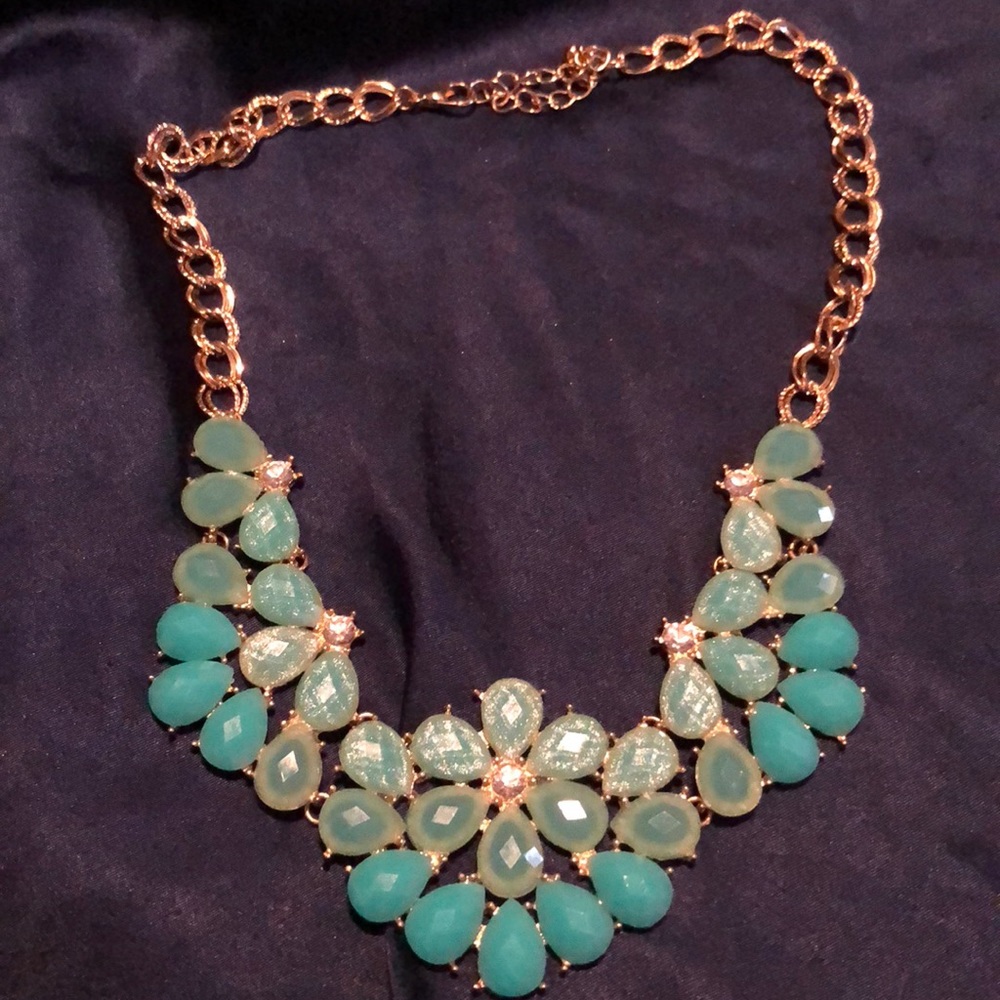 Small statement necklace